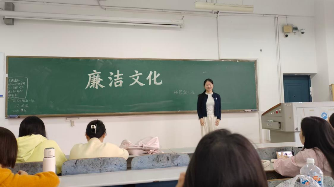 b61f629ea51e4fcfad87c97598a8ff2c.png
